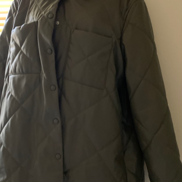 Calvin Klein brand new Quilted pleather puffer. It is a xl. - Picture 2 of 11